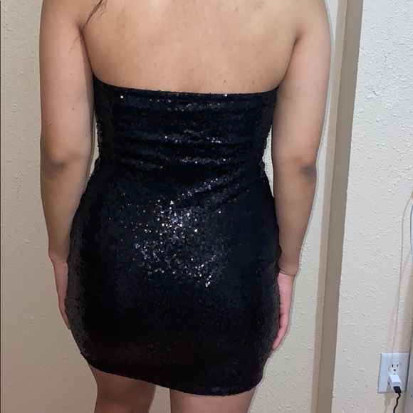Little black sequin dress - Picture 6 of 6